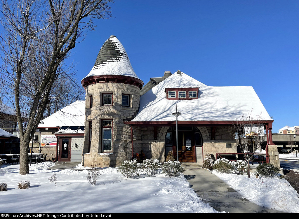 former Central RR of NJ Station building 